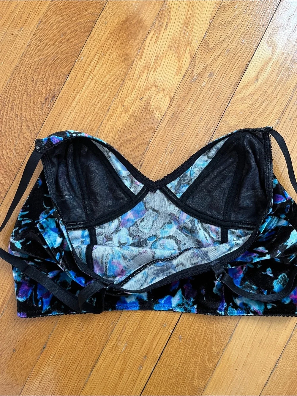 Intimately Free People Size S Floral Velvet Corset Style Crop Top / Bralette